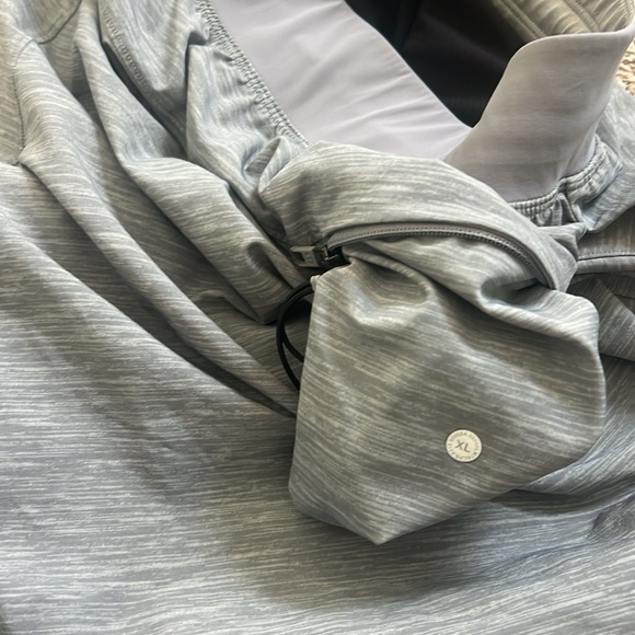 Men’s Lululemon Shorts - Picture 2 of 2